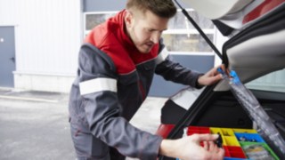 maintenance-repair_arrival-customer-site_1289 maintenance-repair_arrival-customer-site_1289